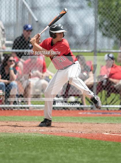Thumbnail 2 in Clarence vs. Williamsville North (Section 6 Class AA Final) photogallery.
