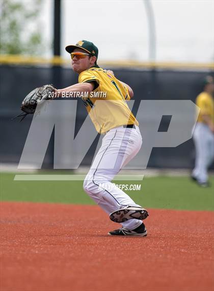 Thumbnail 1 in Clarence vs. Williamsville North (Section 6 Class AA Final) photogallery.