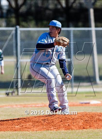 Thumbnail 1 in Sickles @ Newsome photogallery.