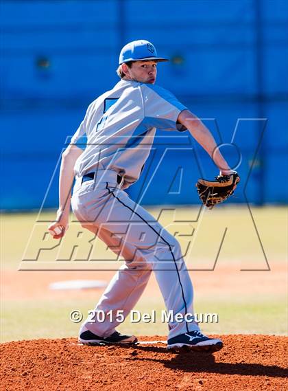Thumbnail 3 in Sickles @ Newsome photogallery.