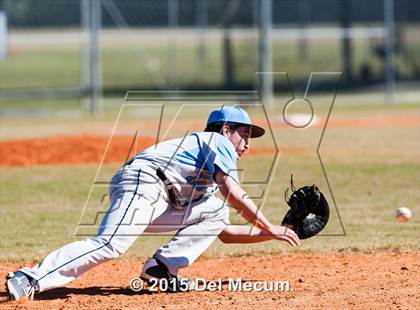 Thumbnail 3 in Sickles @ Newsome photogallery.