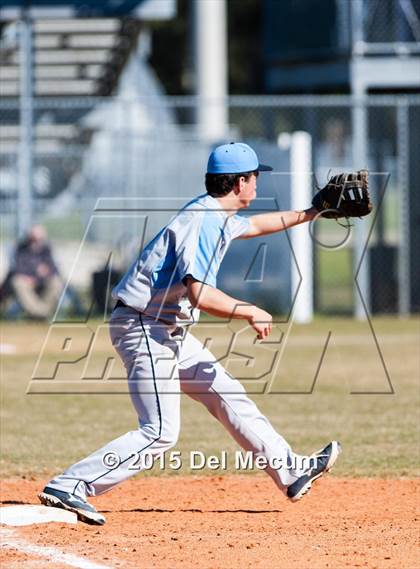 Thumbnail 3 in Sickles @ Newsome photogallery.