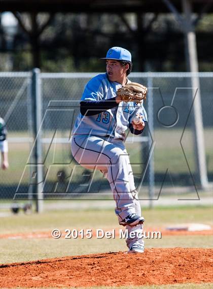 Thumbnail 3 in Sickles @ Newsome photogallery.