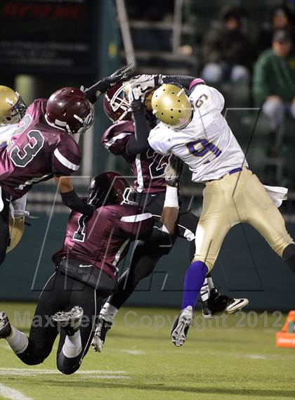 Thumbnail 2 in Christian Brothers Academy vs. Orchard Park (NYSPHSAA Class AA Semifinal) photogallery.