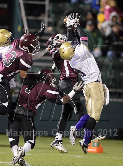 Thumbnail 3 in Christian Brothers Academy vs. Orchard Park (NYSPHSAA Class AA Semifinal) photogallery.