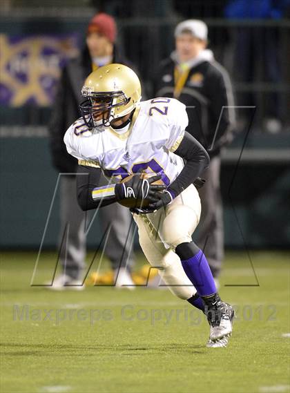 Thumbnail 3 in Christian Brothers Academy vs. Orchard Park (NYSPHSAA Class AA Semifinal) photogallery.