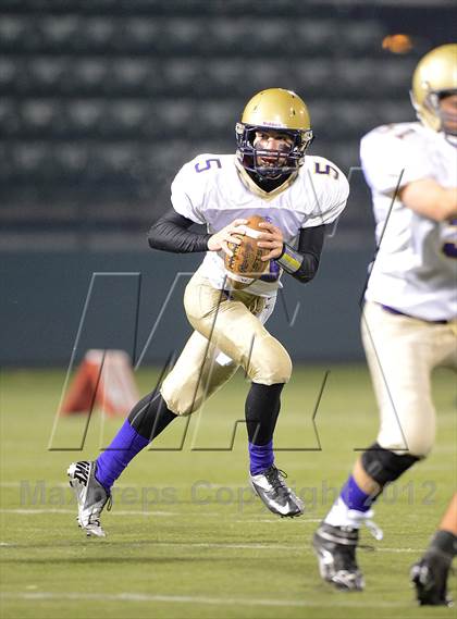 Thumbnail 1 in Christian Brothers Academy vs. Orchard Park (NYSPHSAA Class AA Semifinal) photogallery.