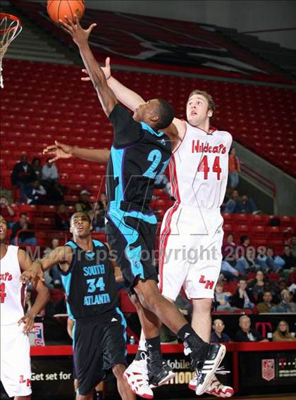 Thumbnail 3 in South Atlanta vs. Lawrence North (T-Mobile Invitational) photogallery.