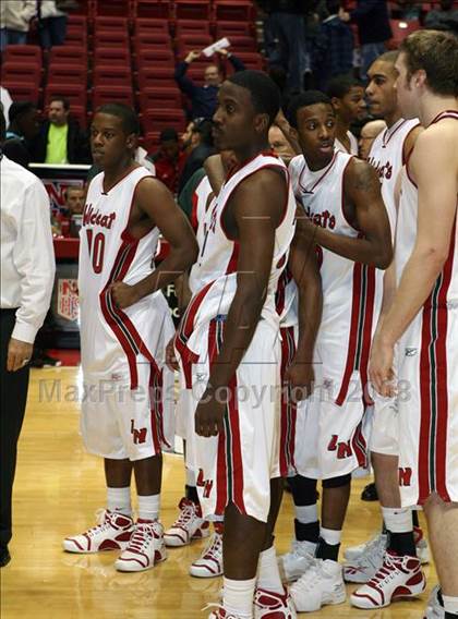 Thumbnail 1 in South Atlanta vs. Lawrence North (T-Mobile Invitational) photogallery.