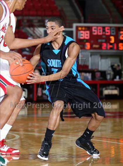 Thumbnail 1 in South Atlanta vs. Lawrence North (T-Mobile Invitational) photogallery.