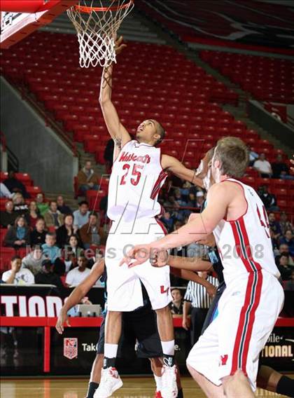 Thumbnail 3 in South Atlanta vs. Lawrence North (T-Mobile Invitational) photogallery.