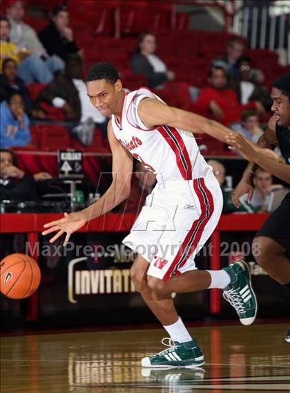 Thumbnail 2 in South Atlanta vs. Lawrence North (T-Mobile Invitational) photogallery.