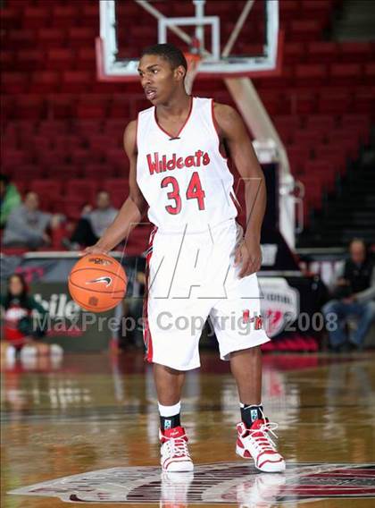 Thumbnail 1 in South Atlanta vs. Lawrence North (T-Mobile Invitational) photogallery.