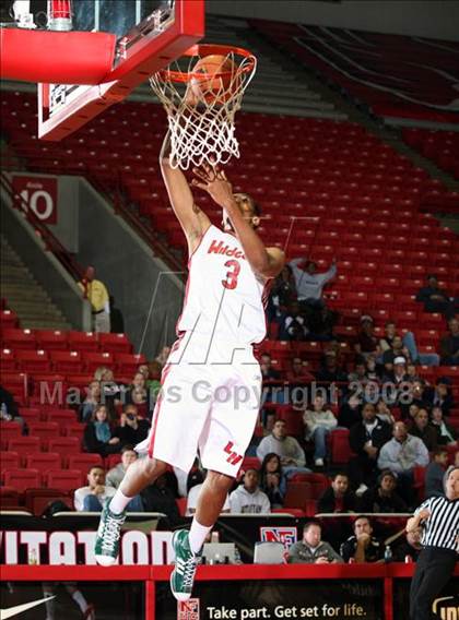 Thumbnail 3 in South Atlanta vs. Lawrence North (T-Mobile Invitational) photogallery.