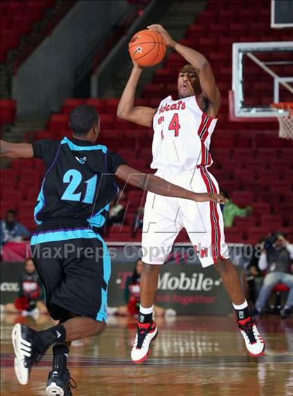 Thumbnail 1 in South Atlanta vs. Lawrence North (T-Mobile Invitational) photogallery.