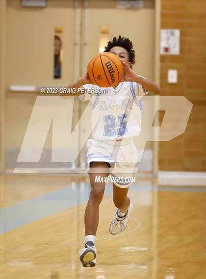 Thumbnail 3 in Logan @ Sky View (Sophomore) photogallery.