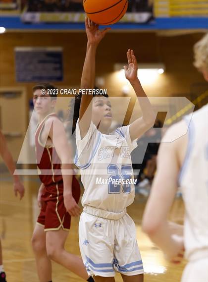 Thumbnail 1 in Logan @ Sky View (Sophomore) photogallery.