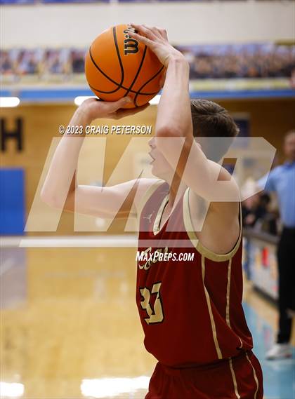 Thumbnail 3 in Logan @ Sky View (Sophomore) photogallery.