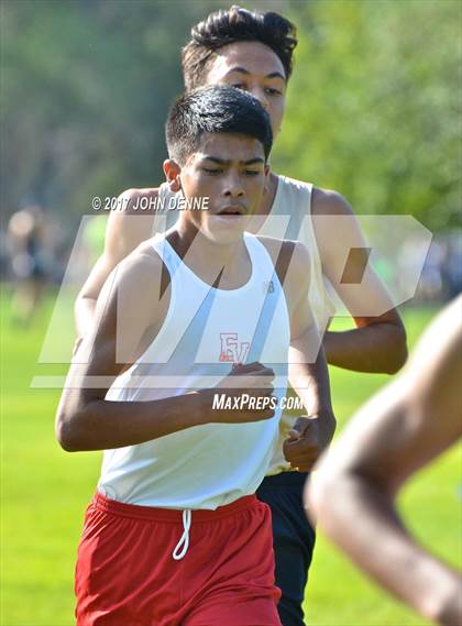 Thumbnail 1 in UNM Invitational photogallery.