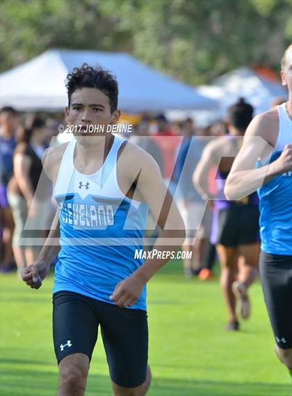 Thumbnail 3 in UNM Invitational photogallery.