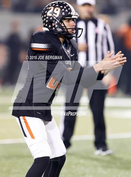 Thumbnail 1 in Bakersfield @ Central (CIF D1 Central Section Final) photogallery.
