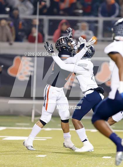 Thumbnail 1 in Bakersfield @ Central (CIF D1 Central Section Final) photogallery.