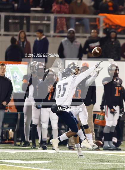 Thumbnail 2 in Bakersfield @ Central (CIF D1 Central Section Final) photogallery.