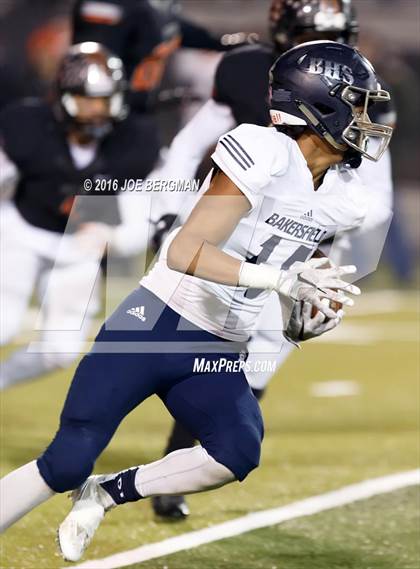 Thumbnail 3 in Bakersfield @ Central (CIF D1 Central Section Final) photogallery.