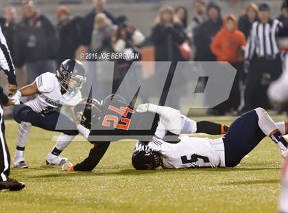 Thumbnail 2 in Bakersfield @ Central (CIF D1 Central Section Final) photogallery.
