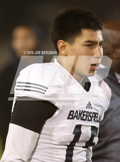 Thumbnail 3 in Bakersfield @ Central (CIF D1 Central Section Final) photogallery.