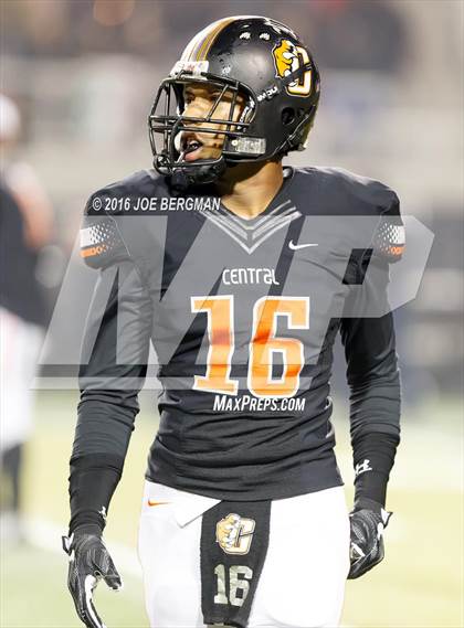 Thumbnail 1 in Bakersfield @ Central (CIF D1 Central Section Final) photogallery.