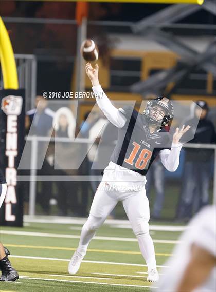 Thumbnail 1 in Bakersfield @ Central (CIF D1 Central Section Final) photogallery.