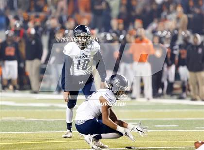 Thumbnail 2 in Bakersfield @ Central (CIF D1 Central Section Final) photogallery.