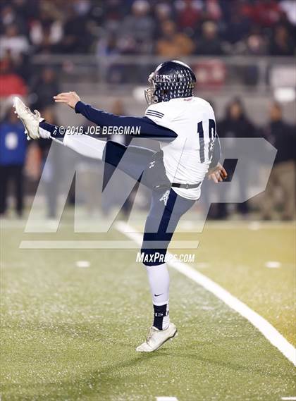 Thumbnail 2 in Bakersfield @ Central (CIF D1 Central Section Final) photogallery.