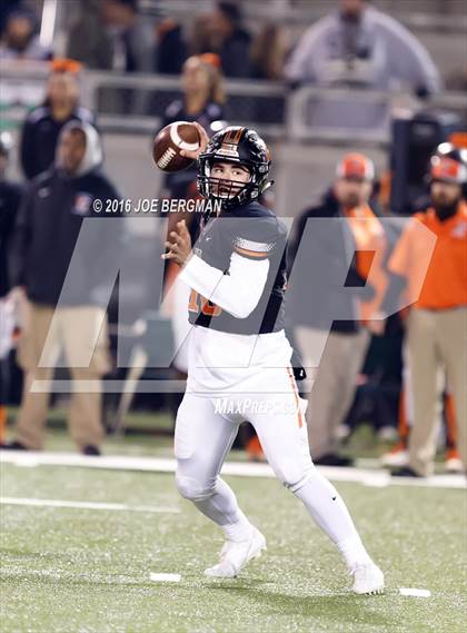 Thumbnail 3 in Bakersfield @ Central (CIF D1 Central Section Final) photogallery.