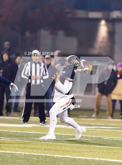 Thumbnail 2 in Bakersfield @ Central (CIF D1 Central Section Final) photogallery.