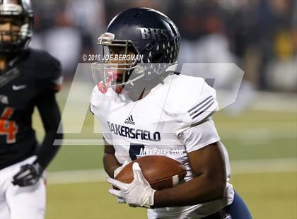 Thumbnail 3 in Bakersfield @ Central (CIF D1 Central Section Final) photogallery.
