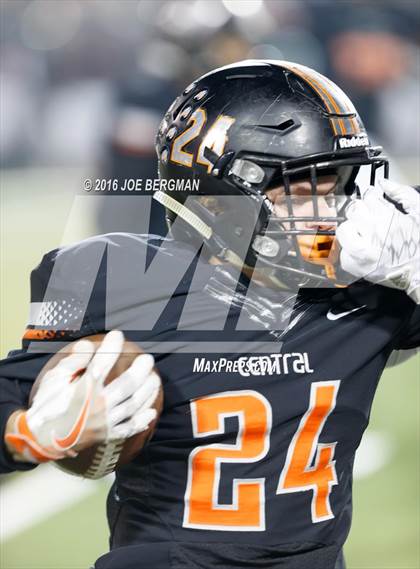 Thumbnail 1 in Bakersfield @ Central (CIF D1 Central Section Final) photogallery.