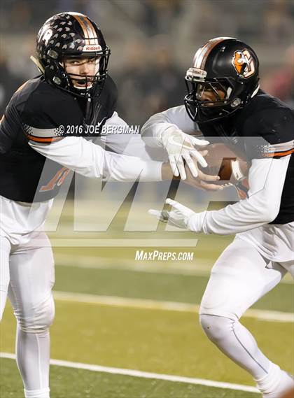 Thumbnail 2 in Bakersfield @ Central (CIF D1 Central Section Final) photogallery.