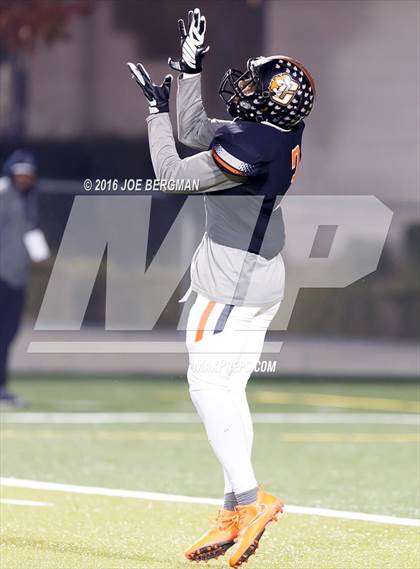 Thumbnail 1 in Bakersfield @ Central (CIF D1 Central Section Final) photogallery.