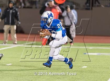 Thumbnail 3 in Steele vs. MacArthur (UIL 6A Bi-District Playoff) photogallery.