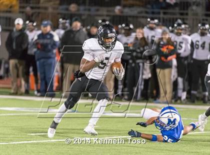 Thumbnail 2 in Steele vs. MacArthur (UIL 6A Bi-District Playoff) photogallery.