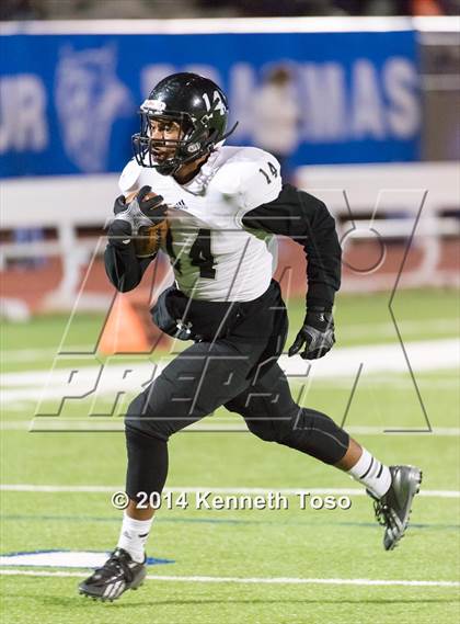 Thumbnail 2 in Steele vs. MacArthur (UIL 6A Bi-District Playoff) photogallery.