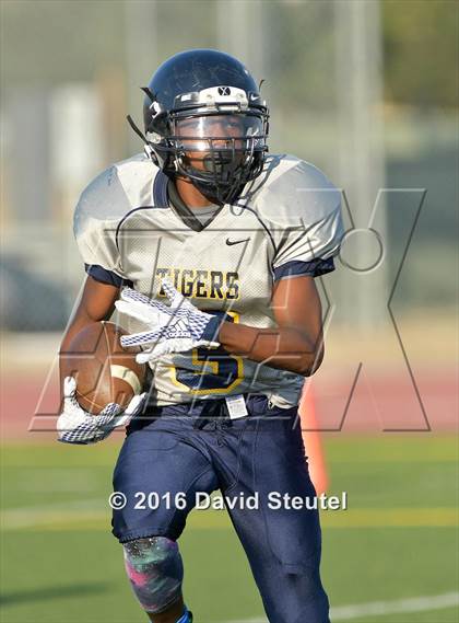 Thumbnail 1 in Elk Grove @ Inderkum photogallery.