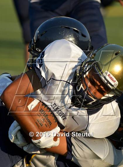Thumbnail 1 in Elk Grove @ Inderkum photogallery.