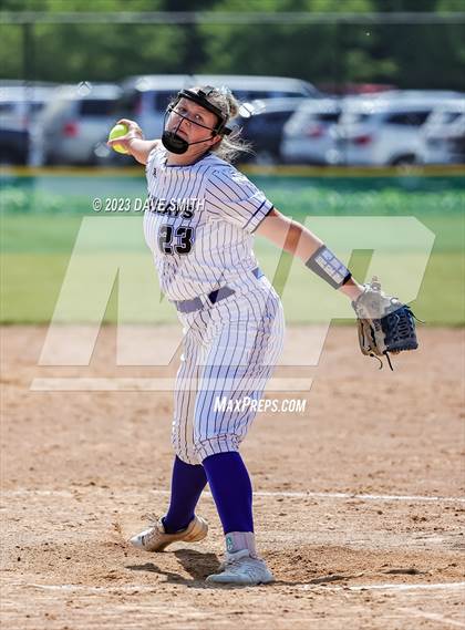 Thumbnail 2 in Independence vs Bondurant-Farrar (Rick Doran Classic) photogallery.