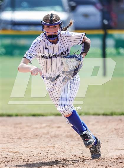 Thumbnail 2 in Independence vs Bondurant-Farrar (Rick Doran Classic) photogallery.