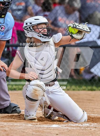 Thumbnail 1 in Independence vs Bondurant-Farrar (Rick Doran Classic) photogallery.