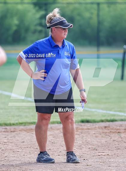 Thumbnail 1 in Independence vs Bondurant-Farrar (Rick Doran Classic) photogallery.