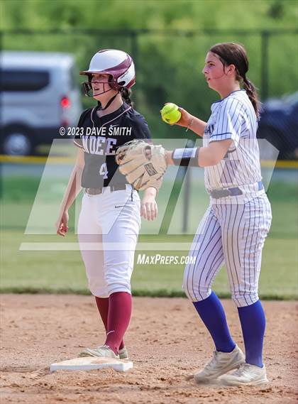 Thumbnail 2 in Independence vs Bondurant-Farrar (Rick Doran Classic) photogallery.
